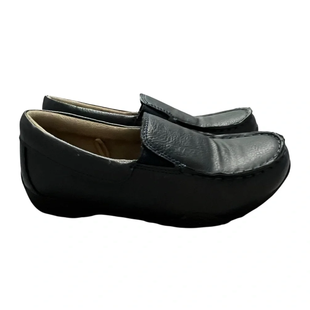 The Children’s Place Sz 1 Boys Navy Blue Slip-On Faux Leather Shoes
